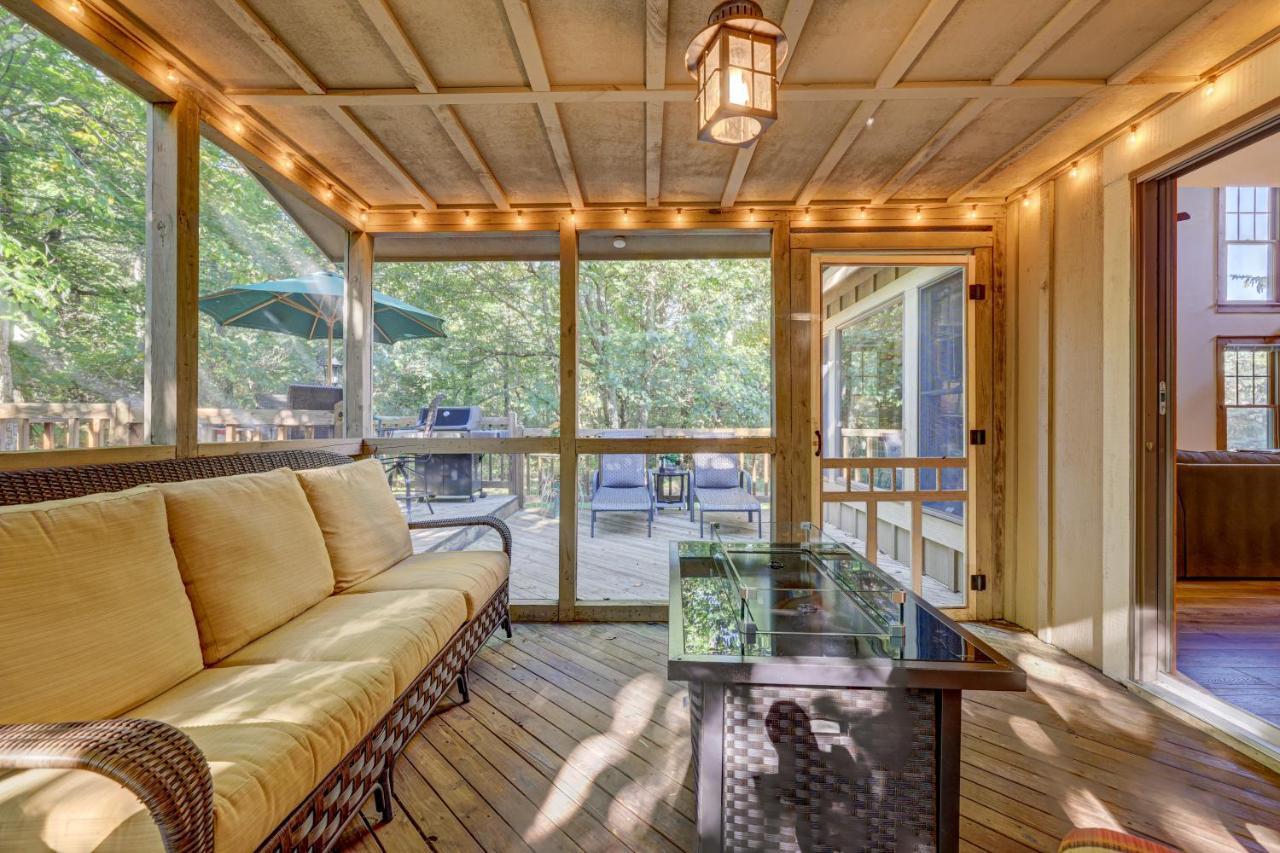 Pocono Mountain Home , Hot Tub- 1 Mile To Skiing! تانيرسفيل المظهر الخارجي الصورة