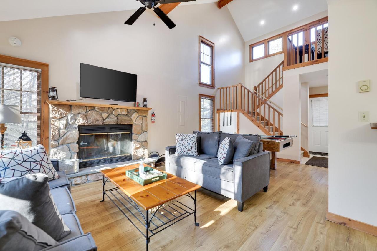 Pocono Mountain Home , Hot Tub- 1 Mile To Skiing! تانيرسفيل المظهر الخارجي الصورة